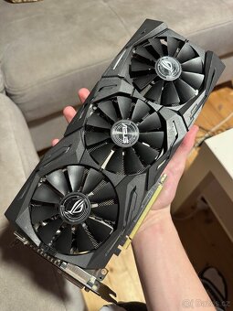 ASUS ROG STRIX GeForce GTX 1060 6GB - 3