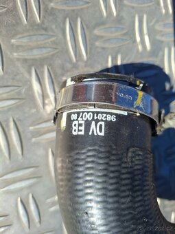 Opel Grandland hadice intercooler 9820100780 - 3