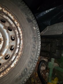 Toyota HiAce - 3