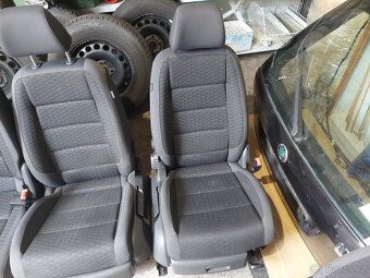 Sedačky VW Touran 1T1+1T2+1T3 / 2004-2013 - 3