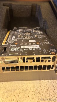 Grafická karta ASUS Radeon RX550 4GB - 3
