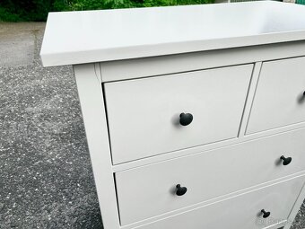 IKEA Hemnes komoda s 4 zásuvkami- bílá lesklá - 3