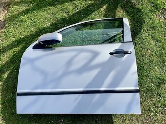 ŠKODA FABIA I - KOMPLETNÍ DVEŘE - přední, zadní i 5. dveře - 3