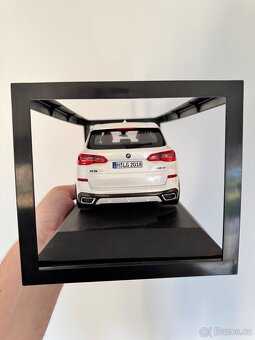 Miniatura BMW X5 1:18 (G05) - 3