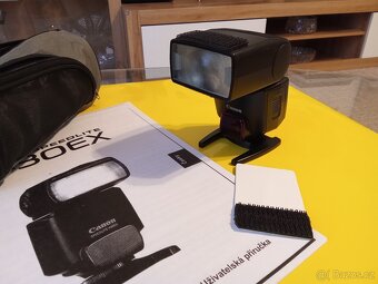 Blesk Canon 380EX Speedlite a Canon EOS1200D - 3