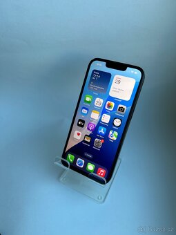 iPhone 14 černý 128 Gb - 3