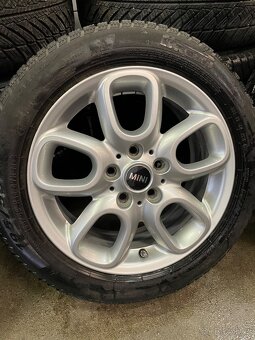 5x112 R16 6,5J ET54 + 195/55 R16 Pirelli zimné - 3
