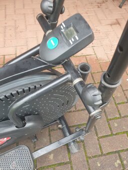 Orbitrek fitness stroj - 3