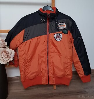 Bunda - woodpecker. Vel.M. - 3