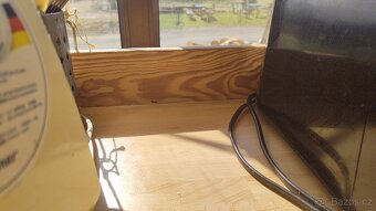 Pracovní kuchyňský stůl - 3