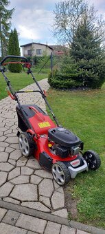 Benzínova sekačka s pojezdem. - 3