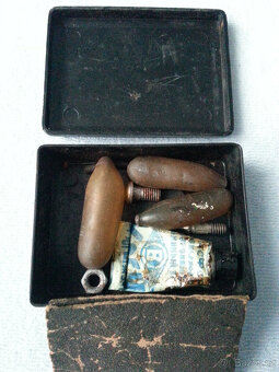 Bakelitové krabičky retro - 3