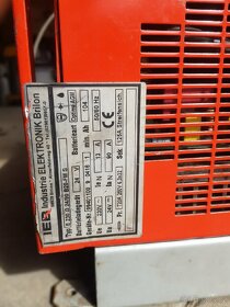 Nabíječka Hako 24V 90A - 3