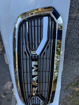 Maska přední grill na Dodge Ram 4 generace - 3