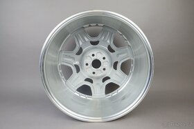 Alu disk Bentley nový 3W0601025BA - 3