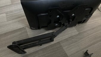 Monitor LG Flatron E2211PU-BNX - 3