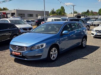 Volvo V60 2.0 D4- 120kw- NAVIGACE- A/C- SUPER - 3