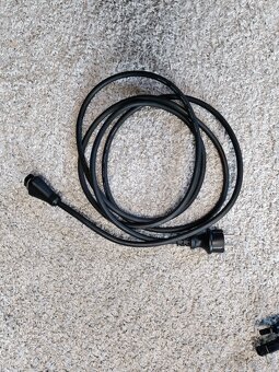 Mikrostřídač Hoymiles HMS-800-2T (800W) + AC kabel 230v - 3