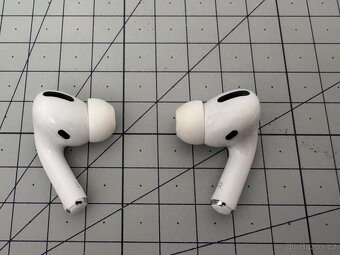Airpods pro 1. genarace - originál Apple - 3