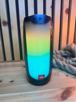 Reproduktor JBL Pulse 4 - 3