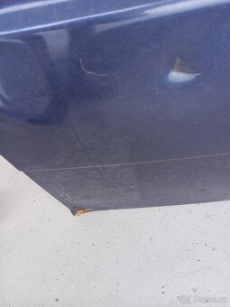 Odstrojené poškozené páté dveře VW T4 - 3