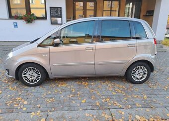 Lancia Musa 1,4 i Comfort benzín manuál 66 kw - 3