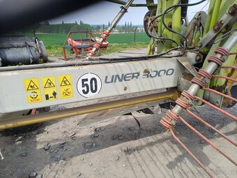 Skulovač sena Claas Liner 3000 - 3