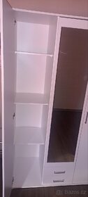 Šatní skříň - 3