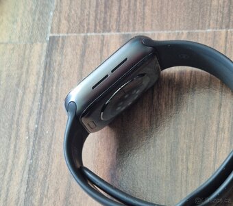 Apple Watch 6 40mm kapacita baterie 100% - 3