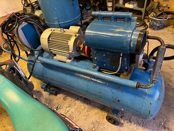 Prodám kompresor orlík, tří válec, motor 7,5 kw - 3