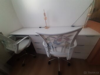 2 moderni psaci stoly a 2 otočné židle IBIS butterfly - 3