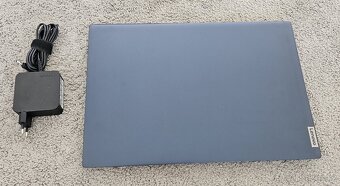 Lenovo IdeaPad 3 17" - 3