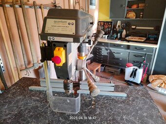 Naklápěcí radiální vrtačka RB 6T - 3