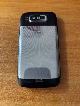 Nokia E72 - 3