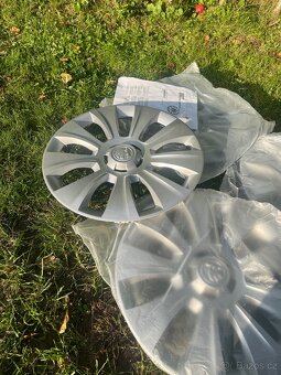 Celoplošné kryty kol Borneo- originální- Karoq - 3