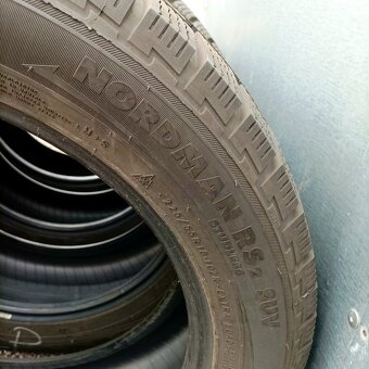 18" PNEU – 225/55/R18 – ZIMNÍ - NOKIAN - 95% vzorek Pneuma - 3