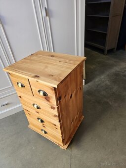 CELODŘEVĚNÁ KOMODA - 3