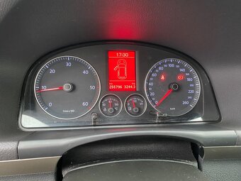 VW Touran 1.9 77kw, 2008, 7 míst - 3
