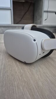 Oculus Quest 2 (64 GB) - 3