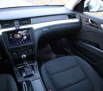 Škoda Superb II Facelift 2.0 TDI 103 kW DSG Edition - 3