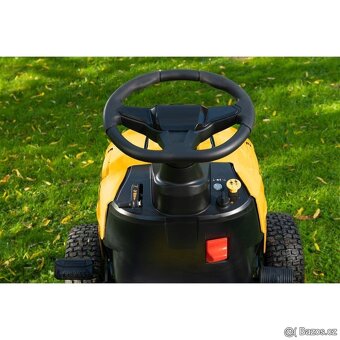 Zahradní traktor MTD Riwall - 3