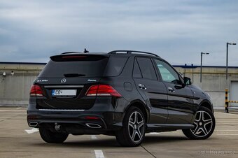 Mercedes-Benz GLE 350d / TOP STAV / HarmanKardon / AMG Style - 3