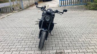 Yamaha XSR 900 - 3