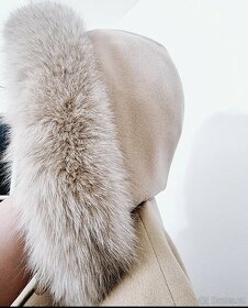 Luxusní Italský mohérový kabát s pravým límcem z lišky - 3