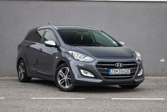Hyundai i30 CW 1.6i CRDi VGT Family - 3
