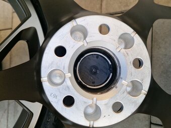 ORIG.AUDI RS6 PERFORMANCE R22 285/30/22 NOVE ZLATE 2025 - 3