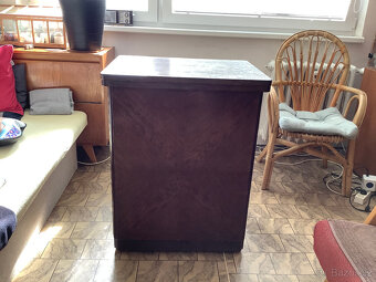 šicí stroj Lada 235 - 3