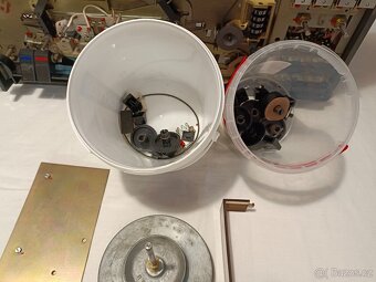 2x magnetofon B-73 (k opravě,na díly) - 3