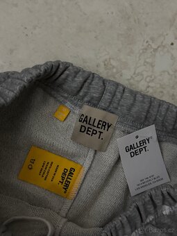 Gallery dept tepláky - 3