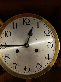 staré nástěnné hodiny - 3